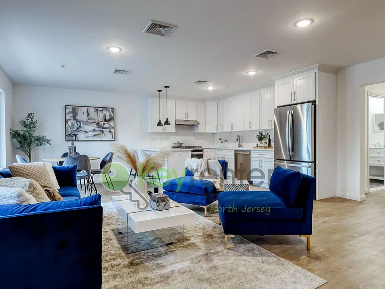 176 Pennington Ave #14 — Photo 8