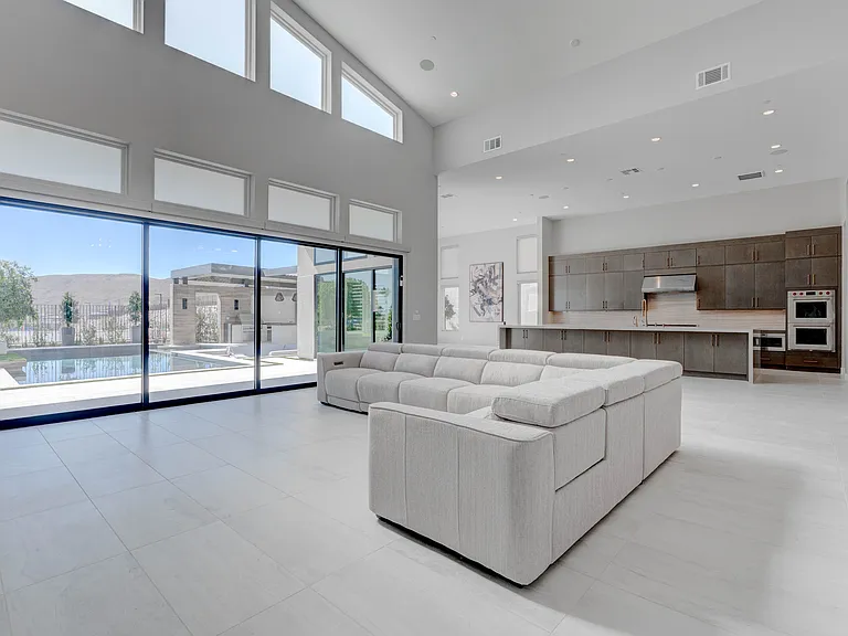 10949 Rossa Peak Ave — Photo 24