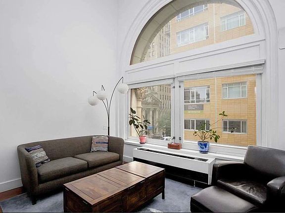 5th image of 166 Montague St APT 2B