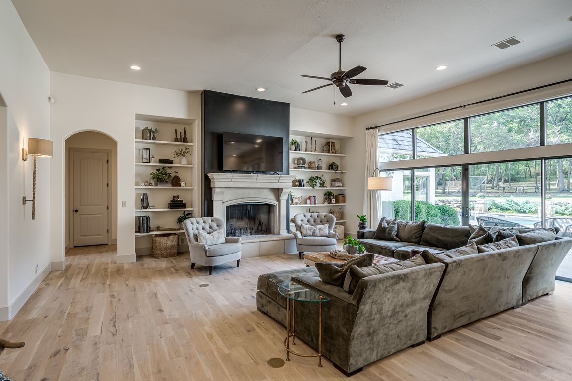 next background image