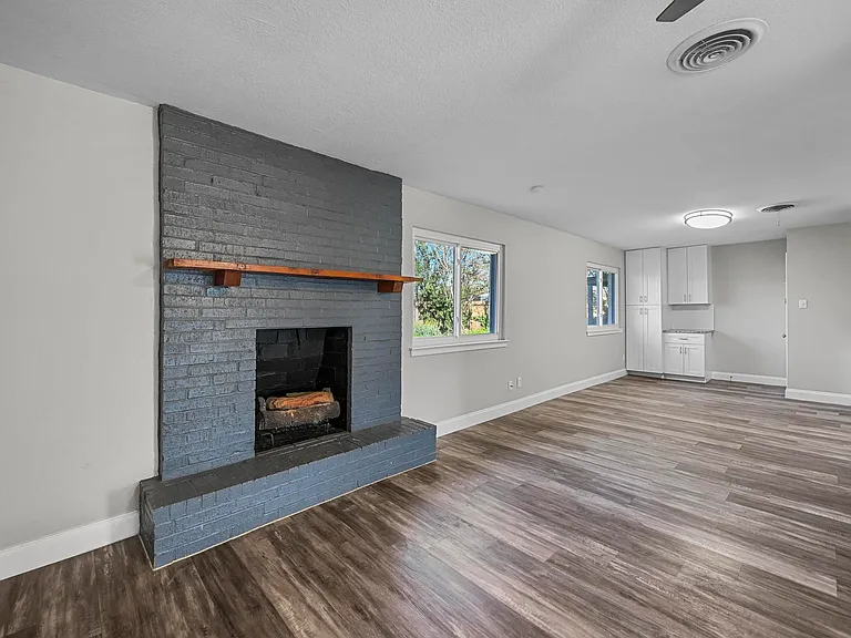 5421 Greenwood Way — Photo 15