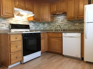 215 Mammoth Rd APT 2, Lowell, MA 01854