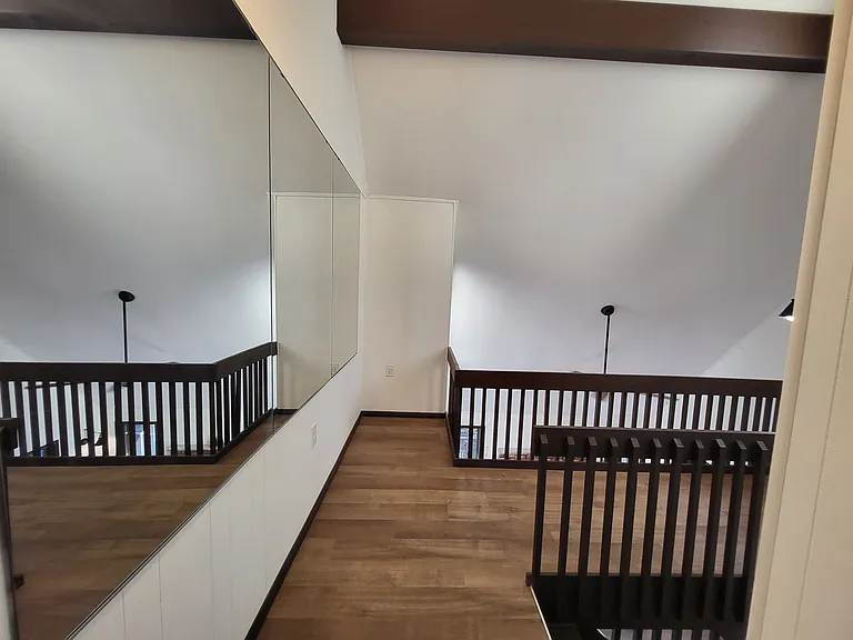 548 Clubhouse Dr — Photo 11