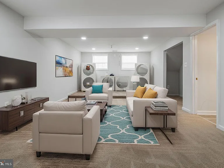 7602 Mezmer Ln — Photo 21