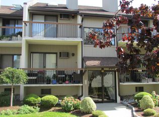 106 W Ridge Mews, Wood Ridge, NJ 07075