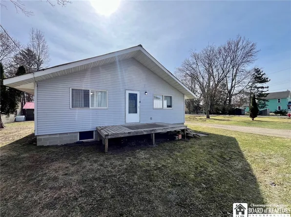 206 Mill St, South Dayton, NY 14138