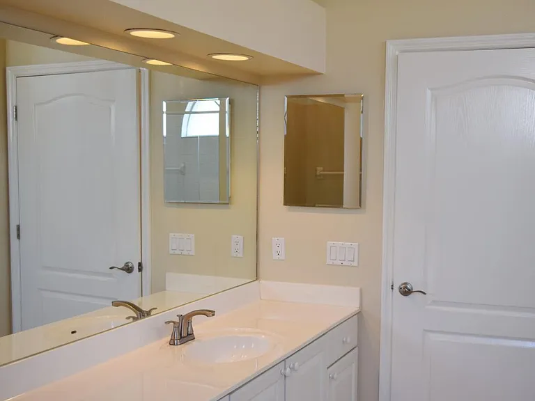 7408 Ridge Rd — Photo 24
