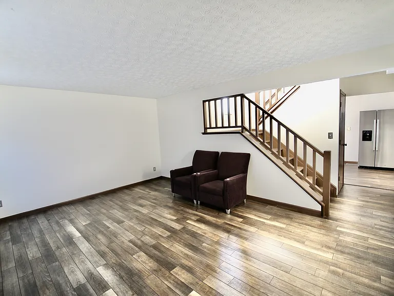 7160 Lauretta Ct — Photo 5
