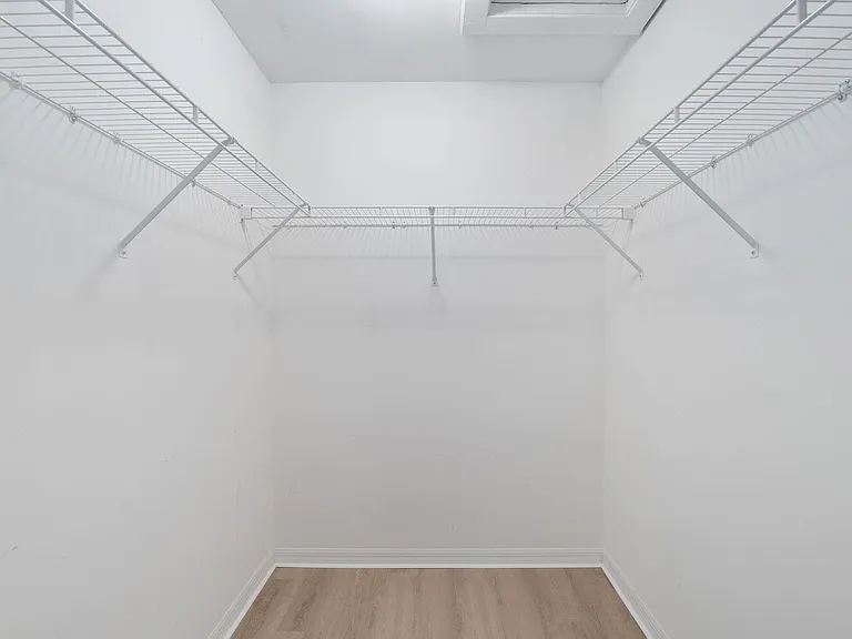 4215 SW 31st Dr #204 — Photo 19