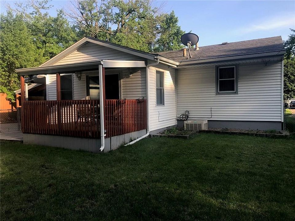 2nd image of 3818 Glen Ellen Dr