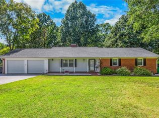 131 Luzelle Dr, Winston Salem, NC 27103