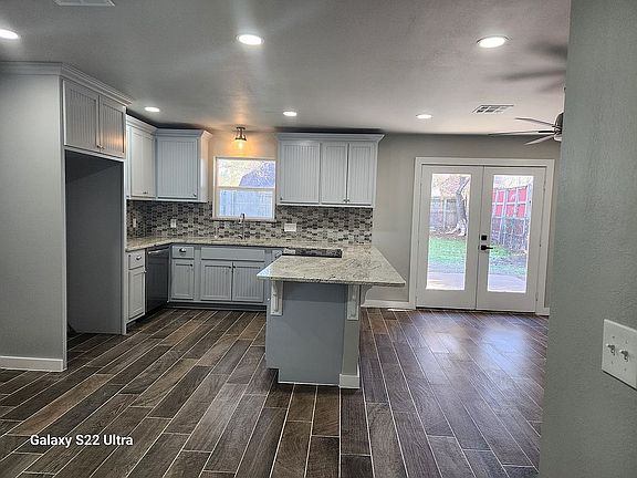 5th image of 1408 Shalimar Dr