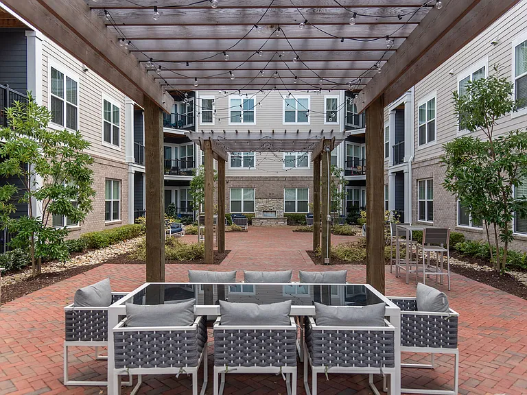 The Pearl at Marina Shores — Photo 48