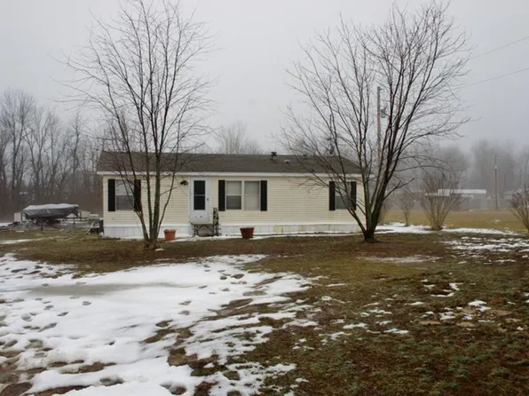 25 Pecan Dr, Metropolis, IL 62960
