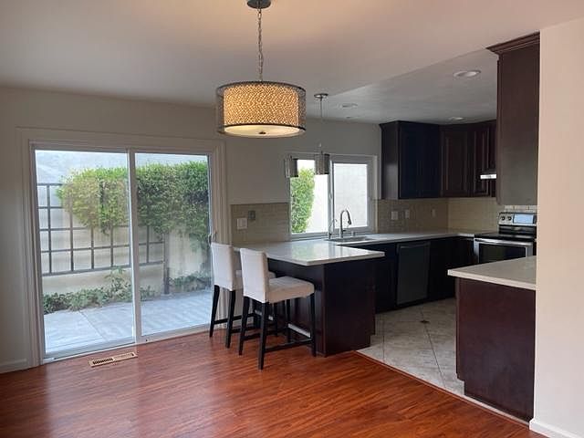 1st image of 1008 E Evelyn Ave