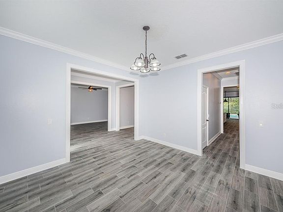 5th image of 15633 Hampton Village Dr