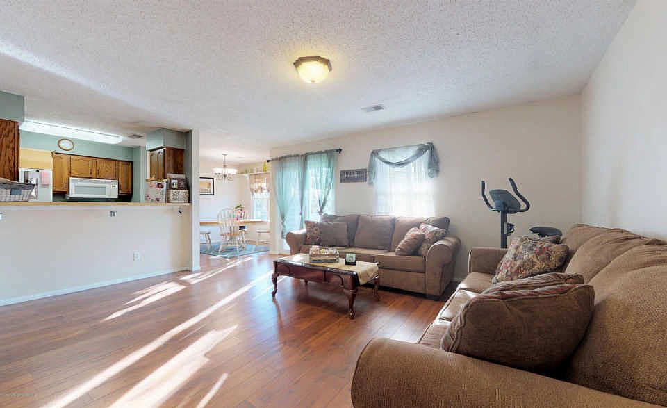 1st image of 914 Waters Edge Dr #14A