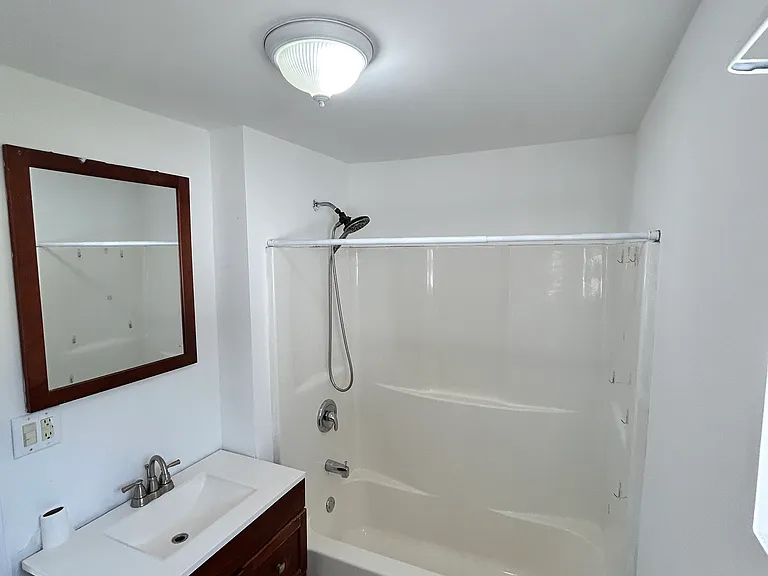 1081 Carmalt St #1083 — Photo 14