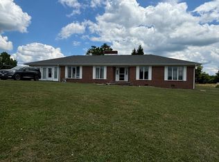 247 Blankenship Dr, North Tazewell, VA 24630