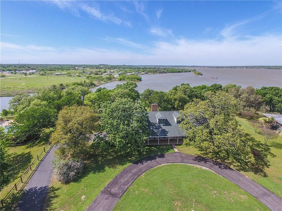 1st image of 2724 Andrews Cir