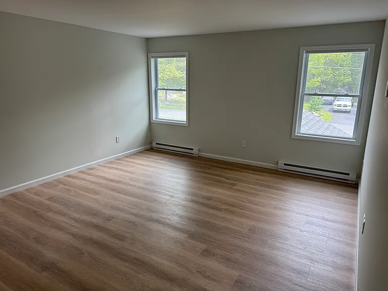 125 Cobblestone Dr — Photo 15
