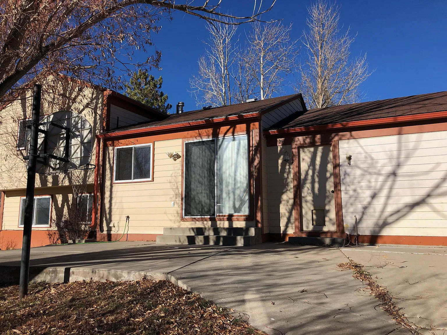 2 bed, 1352 sqft, $1,800 — Photo 3