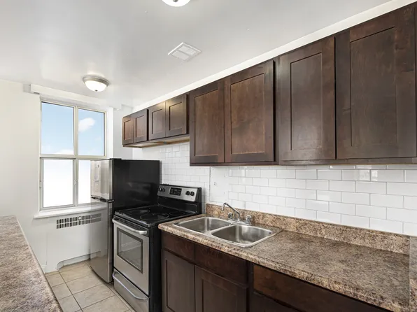 64 St. Clair Avenue West - The Fleetwood