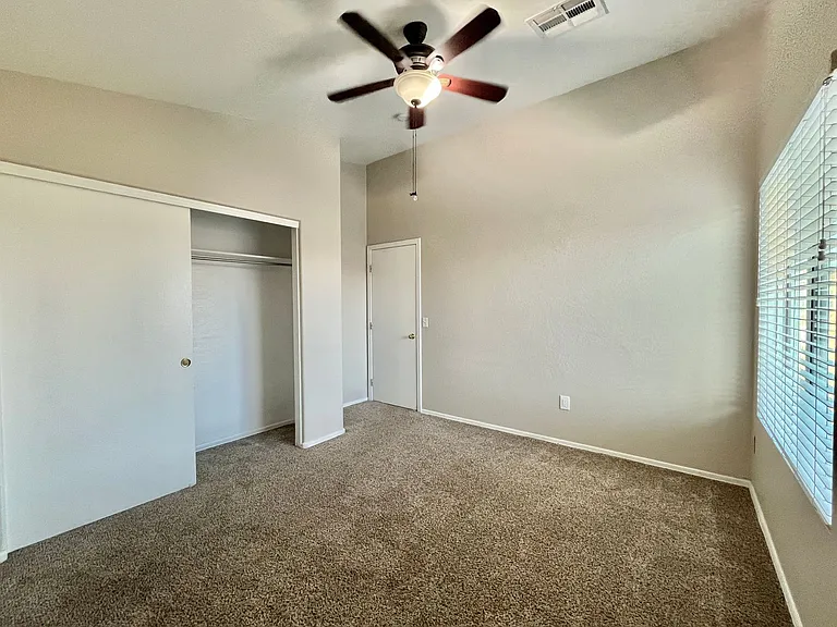 7253 W State Ave — Photo 25