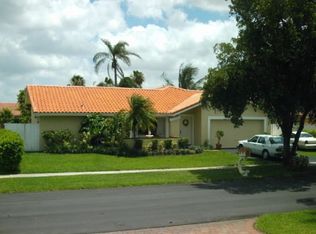 6408 NW 200th St, Hialeah, FL 33015