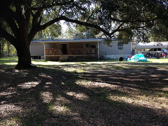 3rd image of 17230 Ridgewood Dr E
