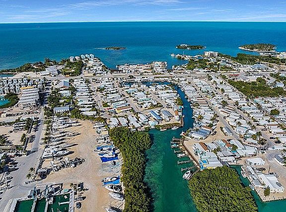 3rd image of 1361 Overseas Hwy Lot C-g