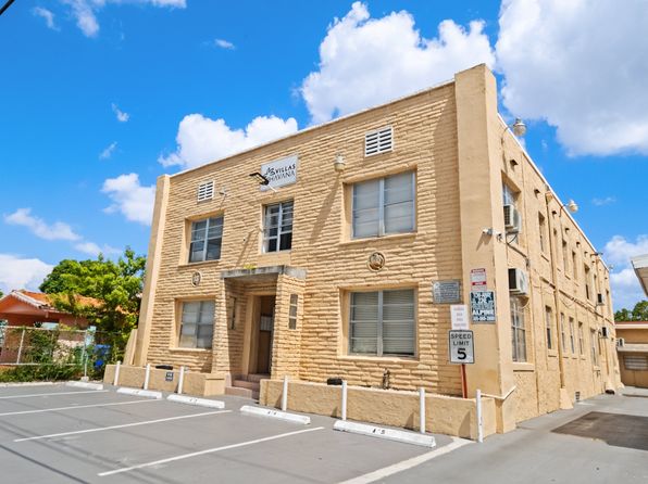 2257 SW 7th St APT 11