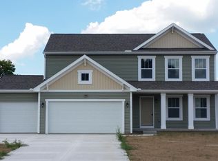 1086 Springview Ct, Middleville, MI 49333