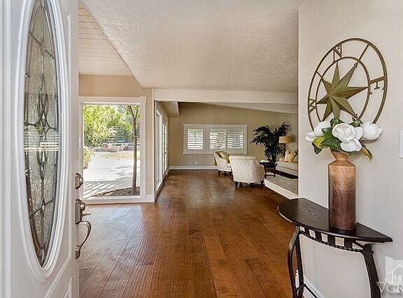 5th image of 1590 La Granada Dr