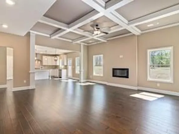 90 Grassy Springs Ct, Oxford, GA 30054