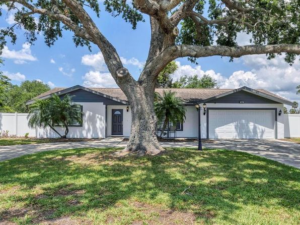 322 Linden Dr, Ellenton, FL 34222
