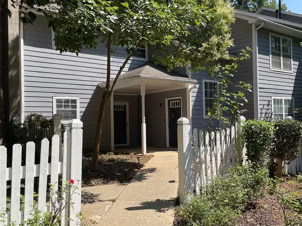 6008 Winged Elm Ct, Charlotte, NC 28212