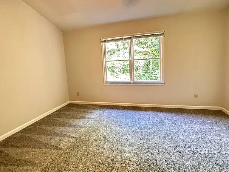 268 Beechtree Dr — Photo 6