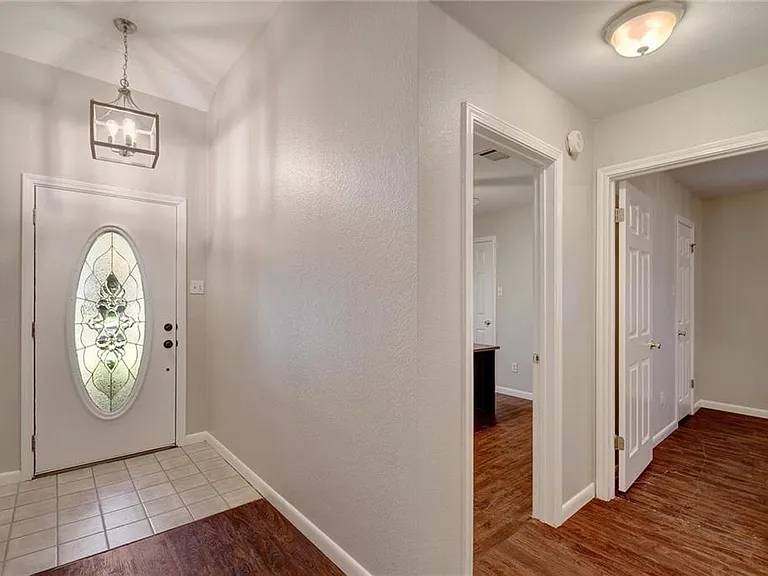 7509 Spivey Dr — Photo 16