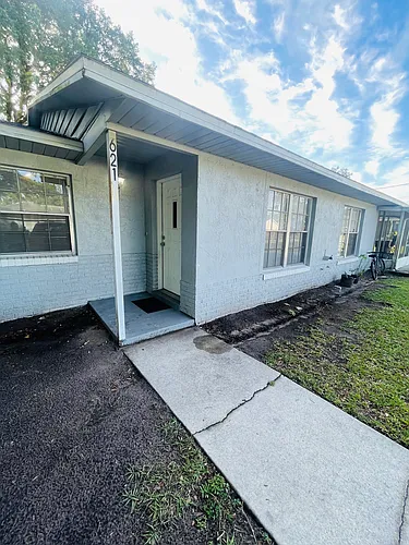 621 California Ave Photo 1