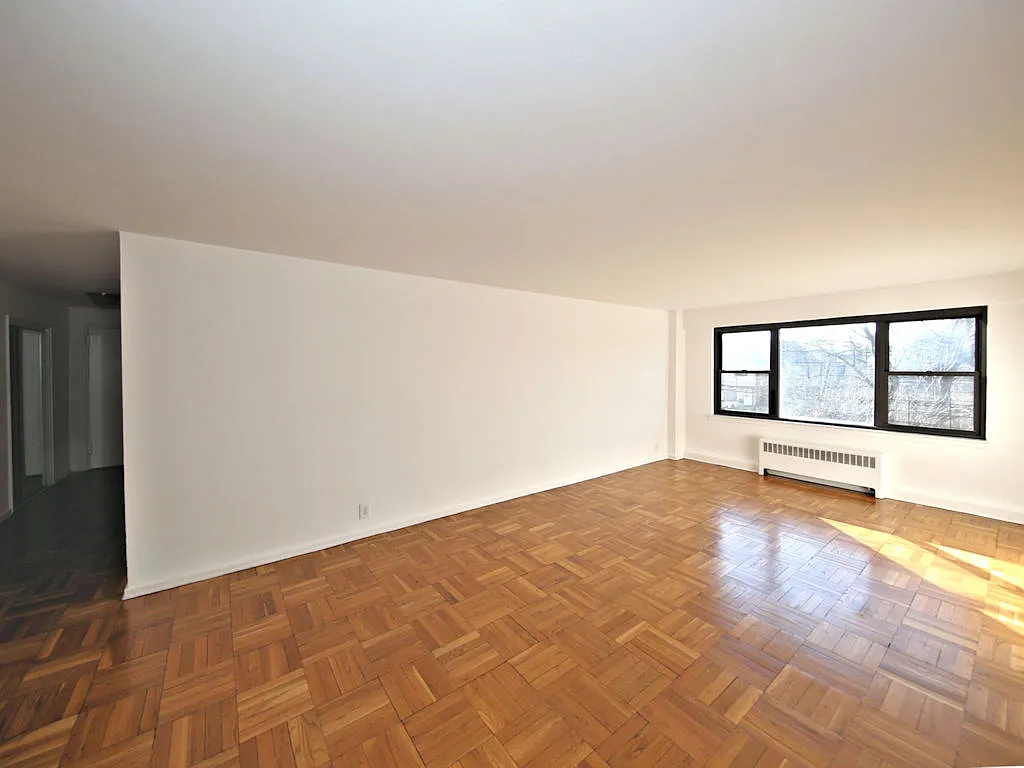 Apartment for Rent — Photo 4