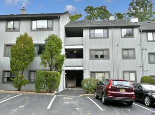 214 Cypress Ct, Ramsey, NJ 07446