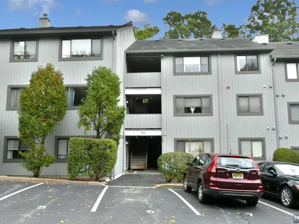 214 Cypress Ct, Ramsey, NJ 07446