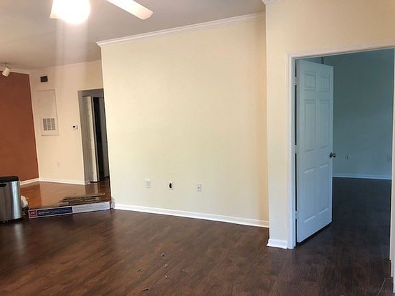 5th image of 60 Fenwick Hall Aly APT 726