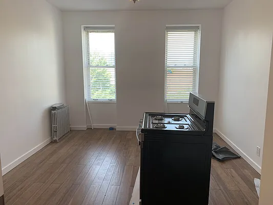 Rented by Ulas Real Estates Inc | media 10