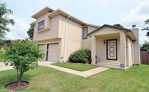 1st image of 2710 S Belgravia Dr