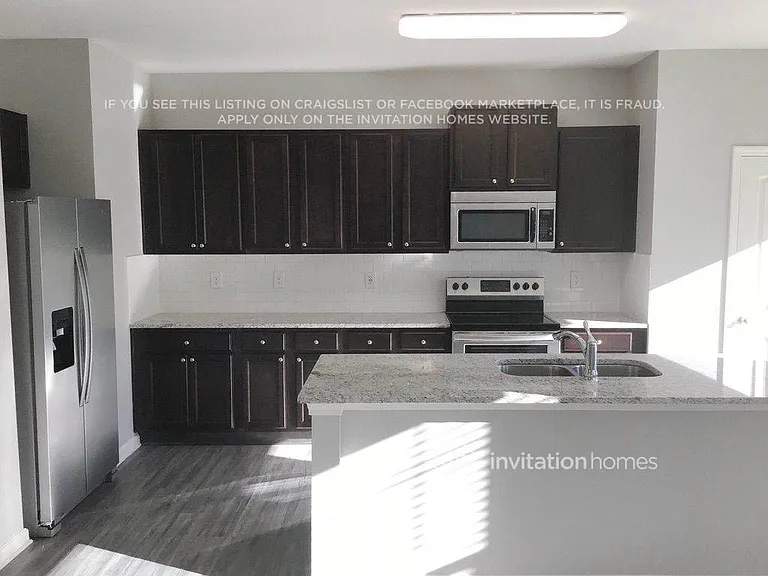 4937 Fawnwood Dr — Photo 3