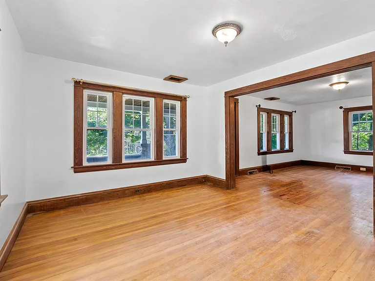 15 Sherburne Rd — Photo 7
