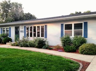 W1190 Spleas Skoney Rd, East Troy, WI 53120