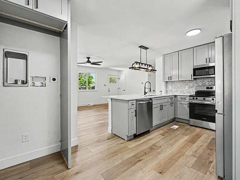 2490 Reed St #2490 — Photo 11